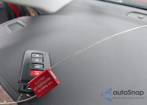 2019 Toyota Corolla Xle z USA, uszkodzony, nr VIN 2T1BURHE3KC170315